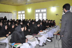 Public Outreach: Dr Aamir Shehzad AP EE Visited Govt. Girls Comprehensive College Abbottabad March 2, 2017